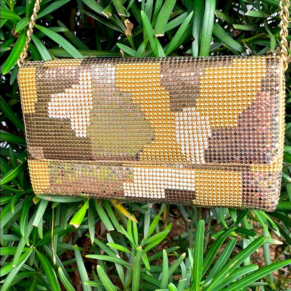 👛Whiting & Davis mesh metal camo sparkly clutch.
